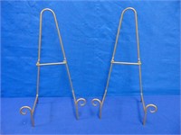 (2) Wire Display Racks