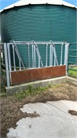 3 lock Locking Head Gate.