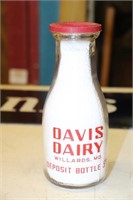 Davis Dairy Willards, MD  One Pint Milk Bottle