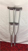 F6) PAIR OF ADJUSTABLE CRUTCHES