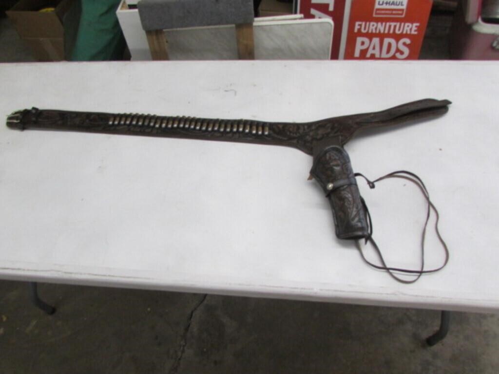 leather 45 cal handgun belt w/45 colt bullets