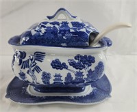 Blue Willow Sauce Toureen w/ Ladle Made In Japan