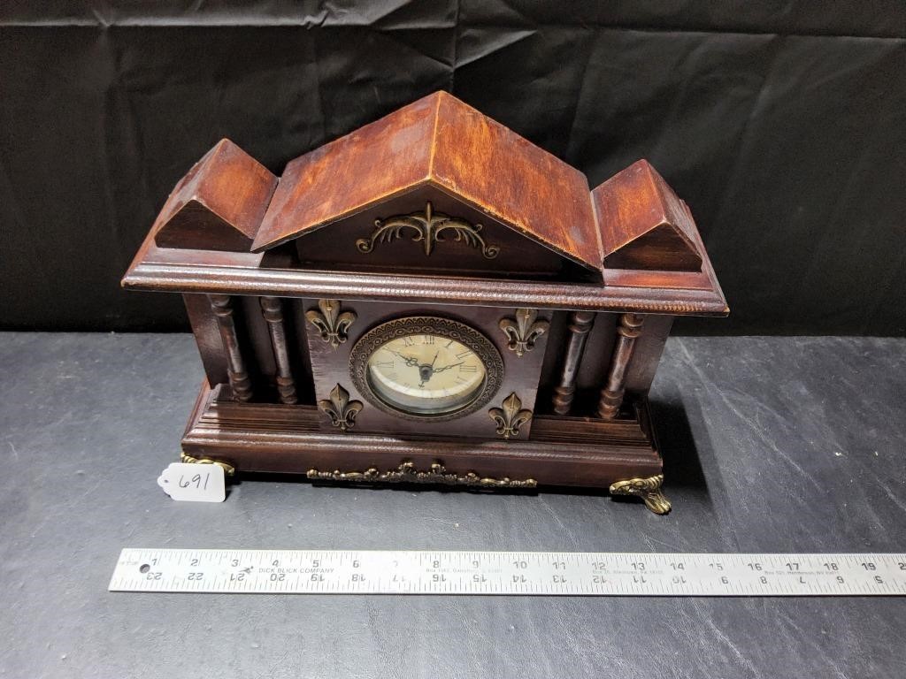 Mantle Clock