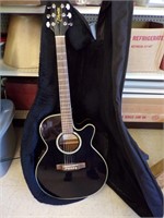 Takamine Acoustic Guitar With Case Nice