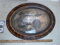 Old Oval Pitcure Frame w/ Good Curved Glass &