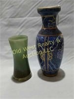 (8) Vases