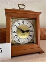 Seth Thomas Maple Mantle Clock