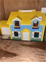 FISHER PRICE HOUSE AND TOYS