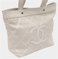 CHANEL WHITE PERFORATED LEATHER TOTE BAG