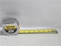 Stanley powerlock 25 ft tape measure