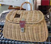 VINTAGE WICKER FISHING CREEL - GOOD CONDITION