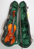 1/10 Violin Mo. 1001, William Lewis & Son