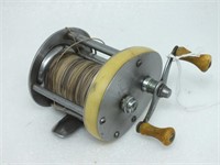 SHAKESPEARE IDEAL NO1990 FISHING REEL