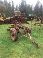 ANTIQUE 3 BOTTOM PULL TYPE PLOW