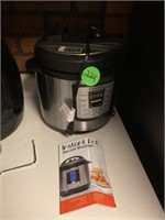 NEW INSTANT POT