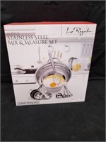 New 10-piece stainless steel mix and measure set