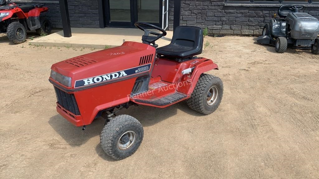 *Honda HT3810 Lawn Tractor