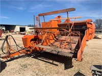 LL-ALLIS CHALMERS DRAG COMBINE