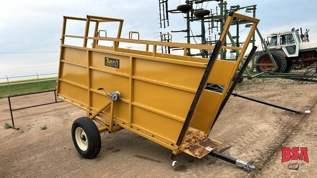 Tuff Cattle Loading Chute on Wheels