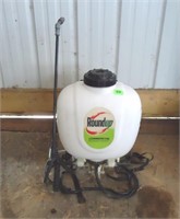 Round UP backpack weed sprayer 4 gal