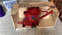 Ertl IH Mixer mill