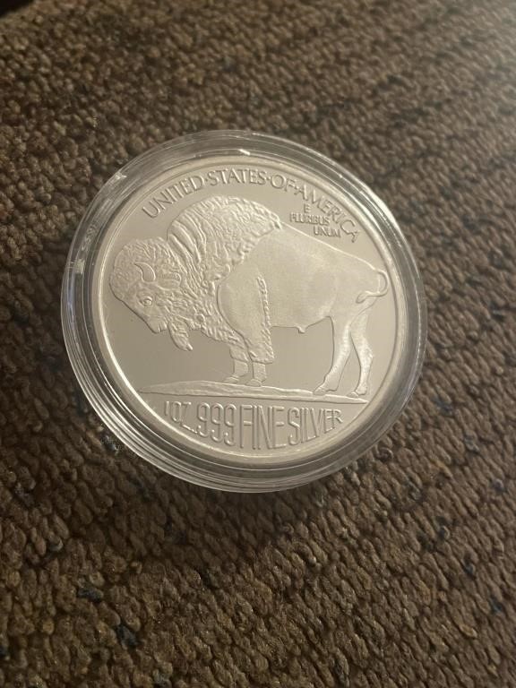 1 oz Silver Buffalo Round .999 fine silver