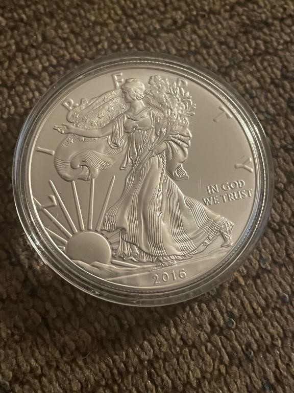 2016 Walking Liberty 1 oz Silver Dollar Coin