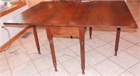 Late 19th Century solid Mahogany drop leaf table