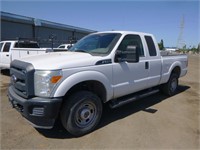 2014 Ford F250 Extra Cab Pickup Truck