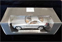 Mercedes-Benz 1:18 Vision SLR Die-Cast Model Car