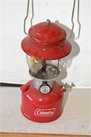 VINTAGE COLEMAN LANTERN ! R-2