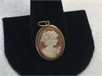 14K Shell Carved Cameo Pendant