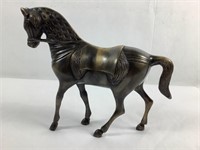 Belle sculpture de cheval en bronze -11x12po de Ht