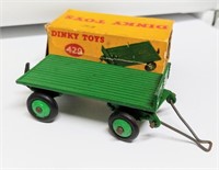 VINTAGE DINKY TOYS GREEN TRAILER W/ BOX