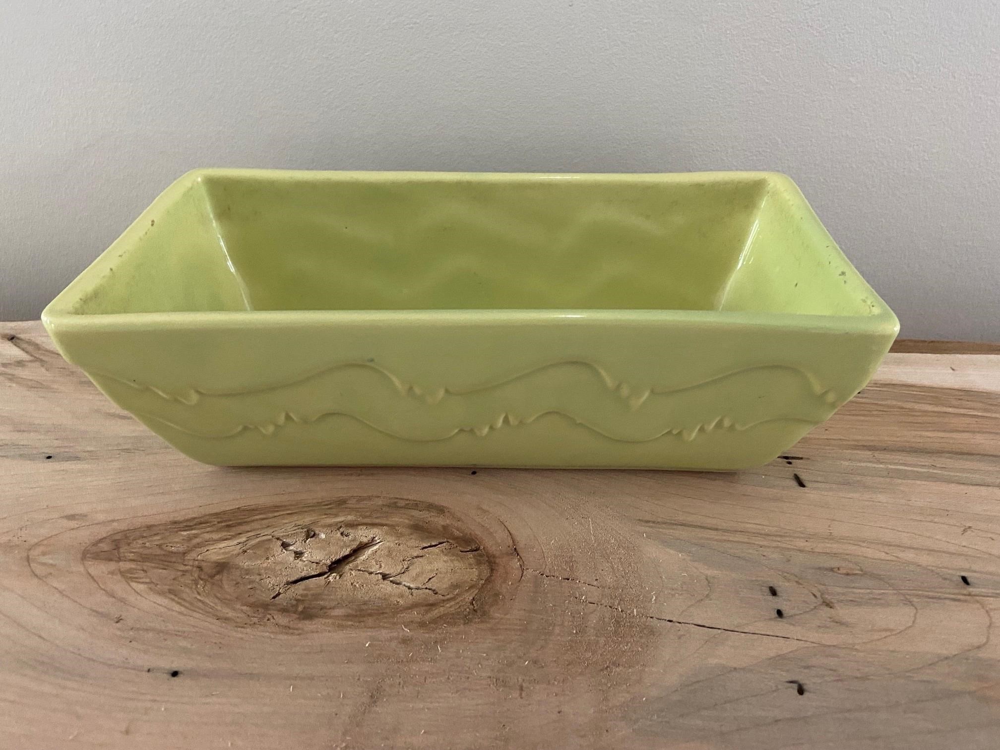 1946-48 Beauce Lime Green Planter No.235