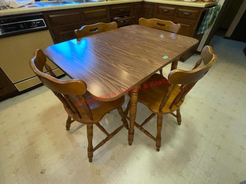 Drop leaf Table w/ 4 Chairs