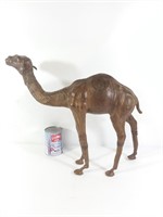 Dromadaire en bois - Wooden camel