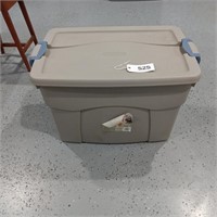 Empty Tote with Lid