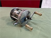 OCEAN CITY 1970 BAIT CASTING REEL