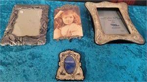 11 - LOT OF 4 PHOTO FRAMES (A170)