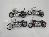 4 petites motos Harley Davidson Maisto