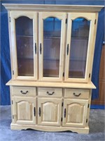 China Cabinet - See desc