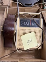 OLD RADIO AND CLOCK / NOT TESTED