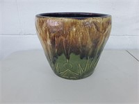 USA pottery plant pot
