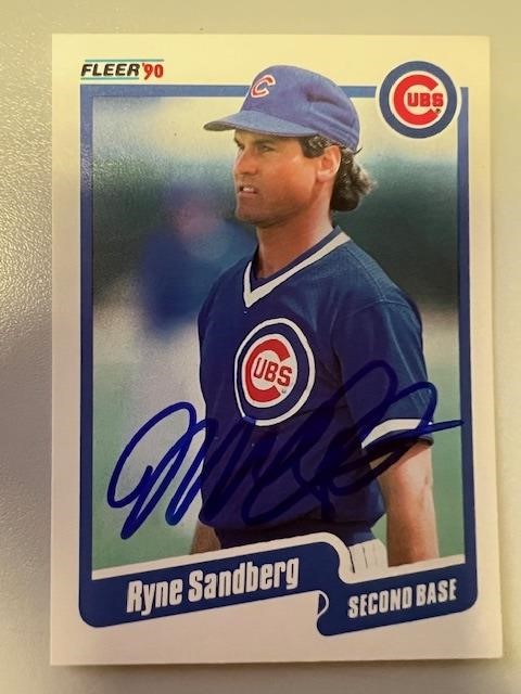 Cubs Ryne Sandberg Signed Card with COA