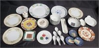 Group of assorted porcelain china