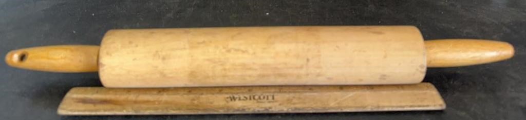 VINTAGE ROLLING PIN W/SPINNING HANDLES