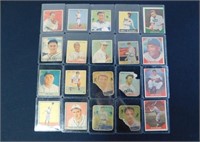 COLLECTION OF VINTAGE BASEBALL CARDS