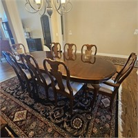 Thomasville Dining Table, 2 Leaves, 8 Chairs, Pads