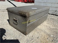 Aluminum toolbox (R3)